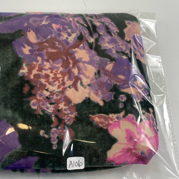 OnTwelfth Women’s Fully Lined Floral Velvet Burnout Strappy Tank Camisole Sz L‎ - Picture 16 of 16